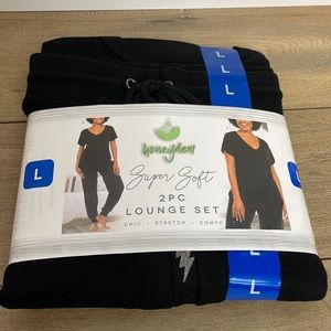 New a super Soft Black Honeydew Lounge Set Size L